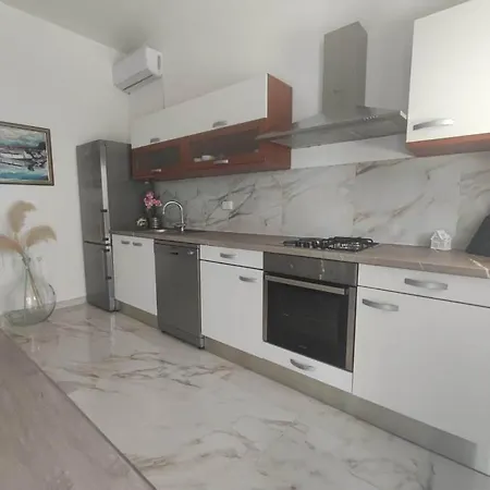 M& I Apartment Trogir