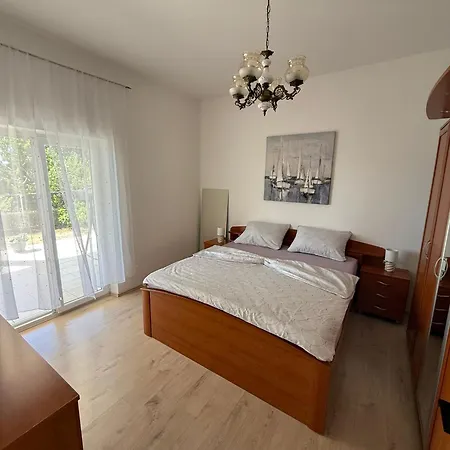 M& I Apartment